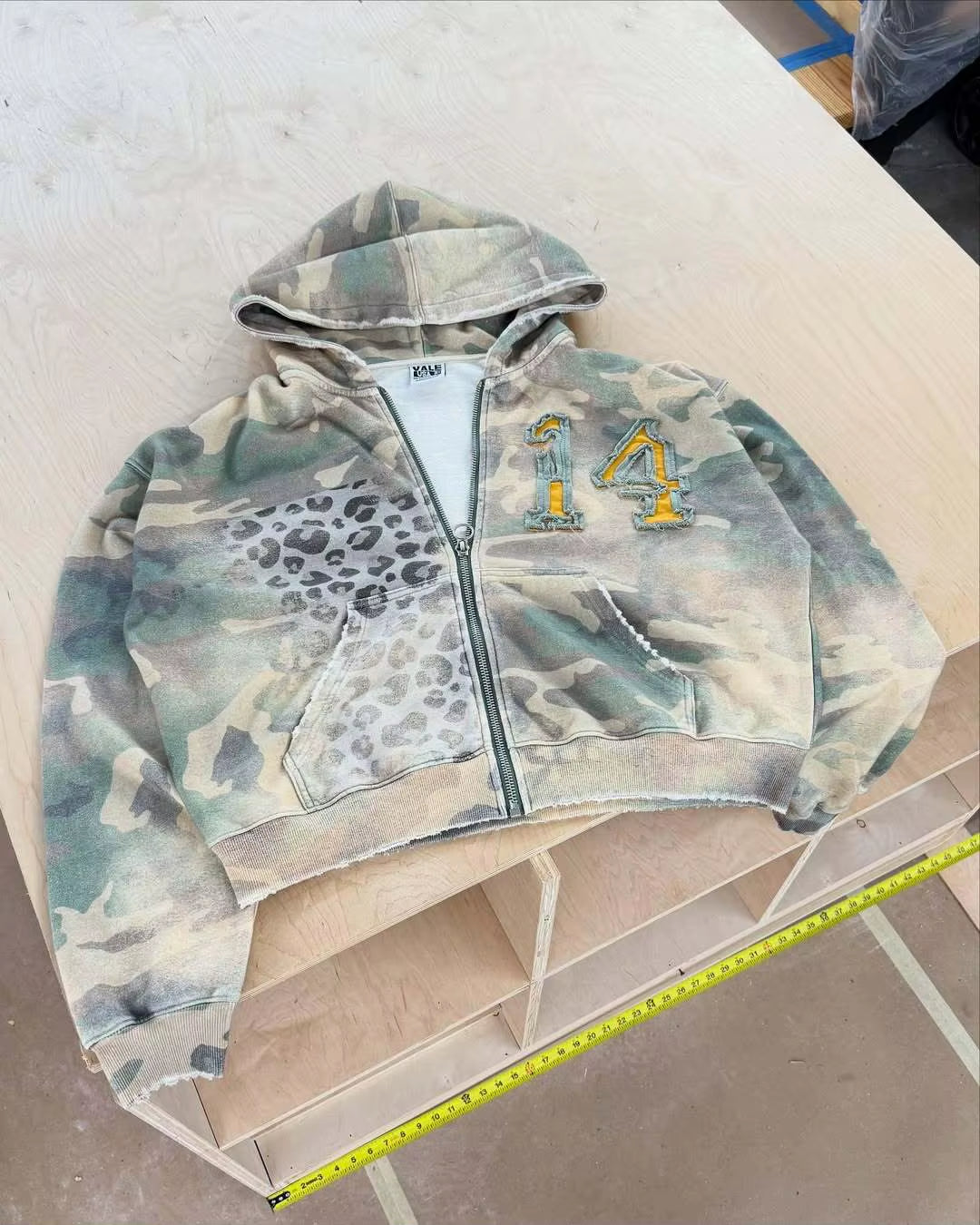 Fashion hoodie sweatshirt printed casual hoodie jacket camouflage men's and women's cardigan patch fabric