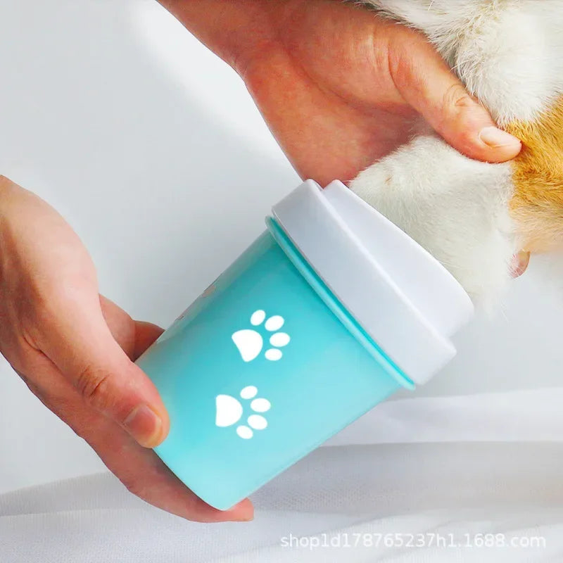 Dog Paw Cleaner Cup Soft Silicone for Dogs Foot Wash Tool Pet Feet Washer Cat Dirty Paw Cleaning Brush Clean Cup Bath Sprayers